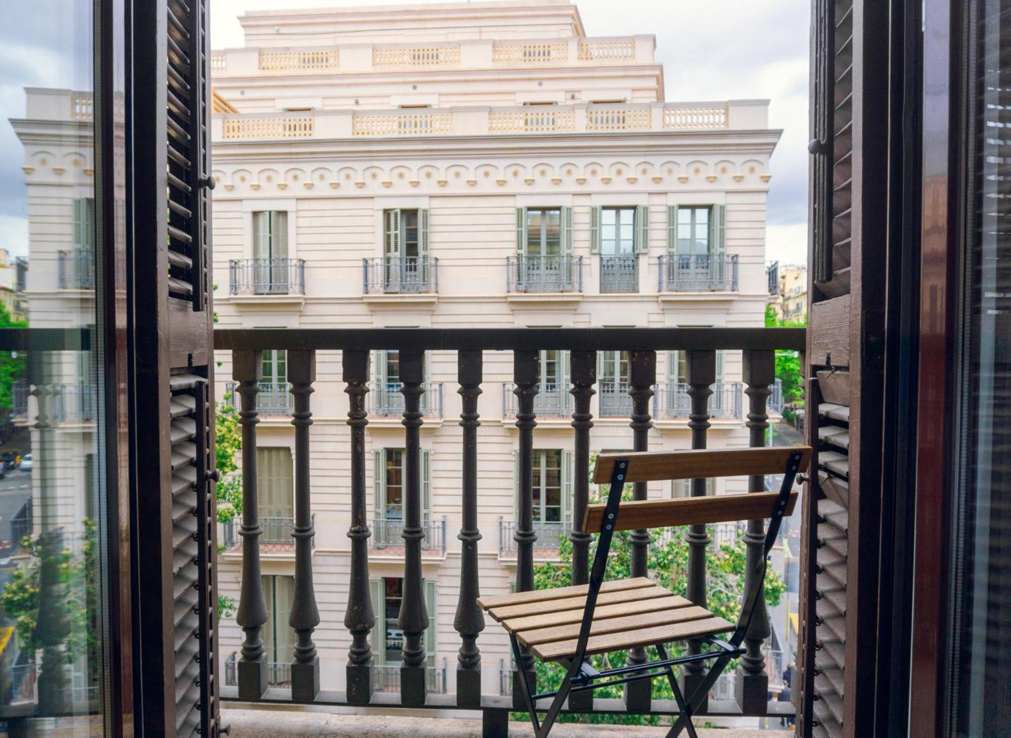 Fontanella Green House บาร์เซโลนา ภายนอก รูปภาพ